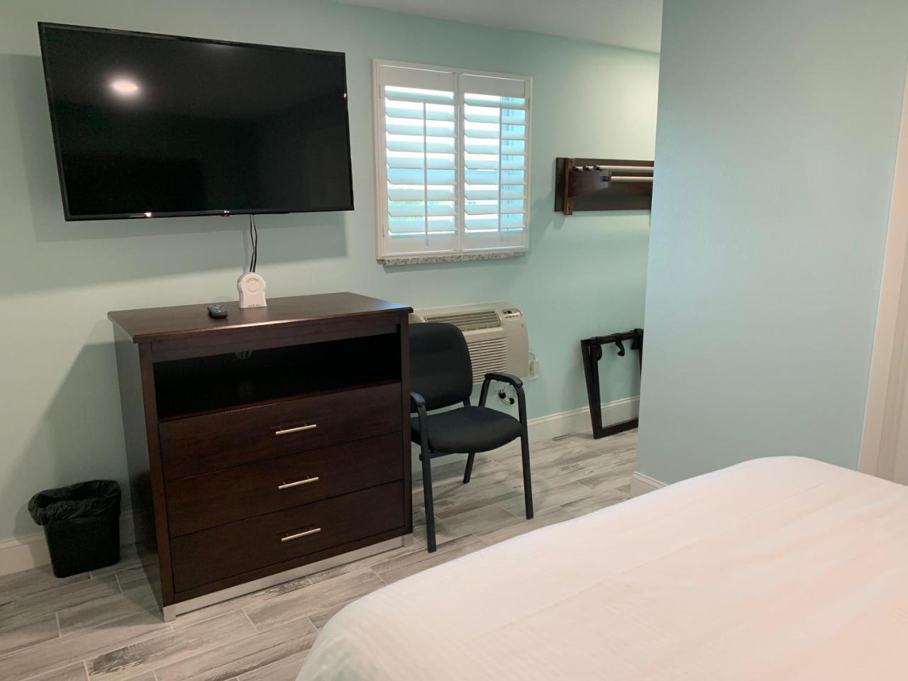 Atlantic Shores Motel デイトナ・ビーチ・ショアーズ エクステリア 写真