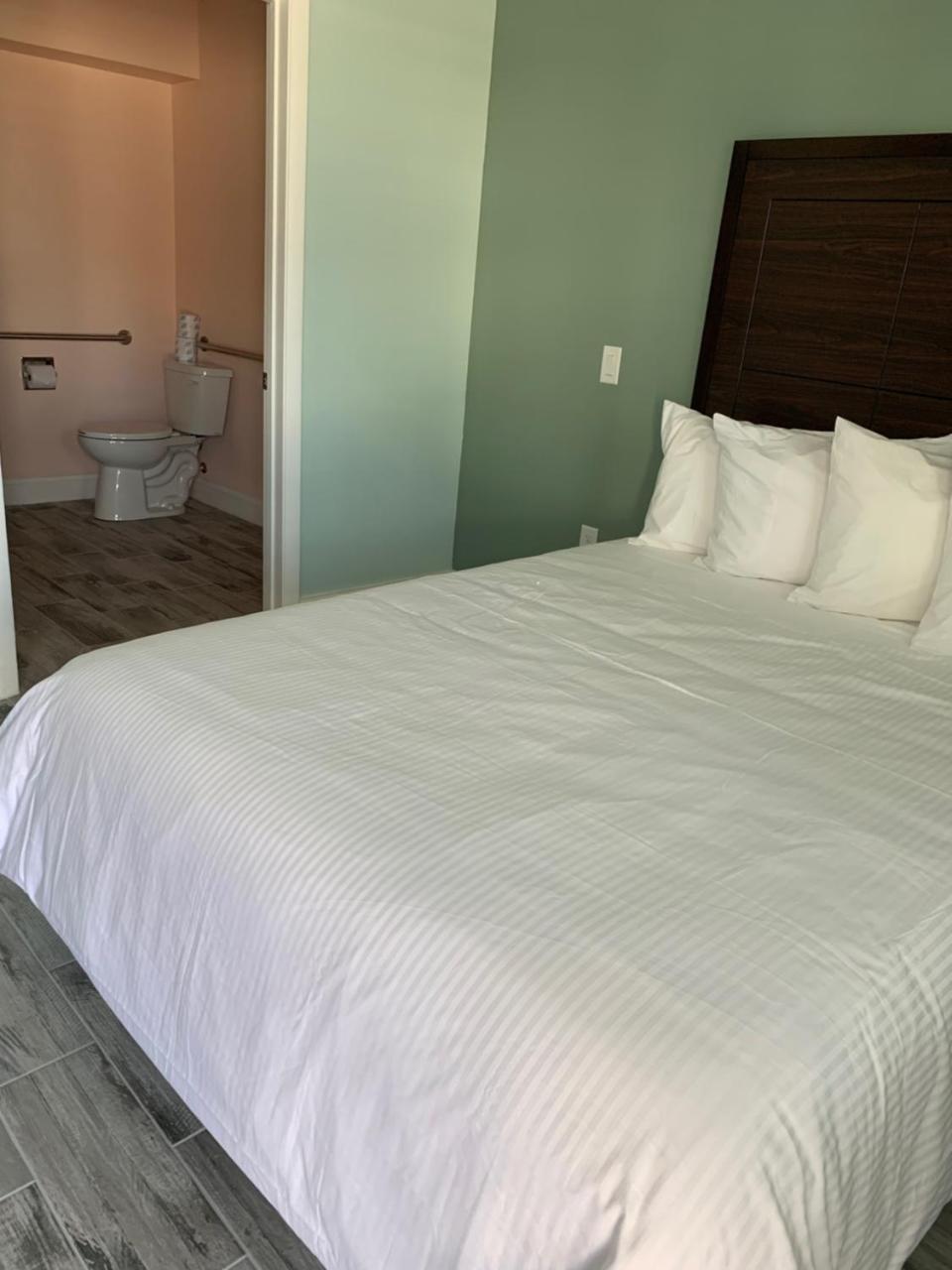 Atlantic Shores Motel デイトナ・ビーチ・ショアーズ エクステリア 写真